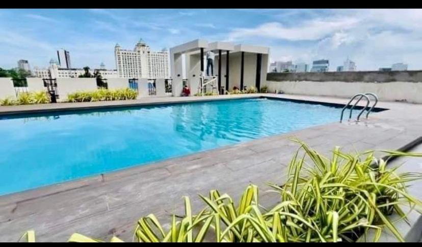 The Median Condominium Cebu Extérieur photo